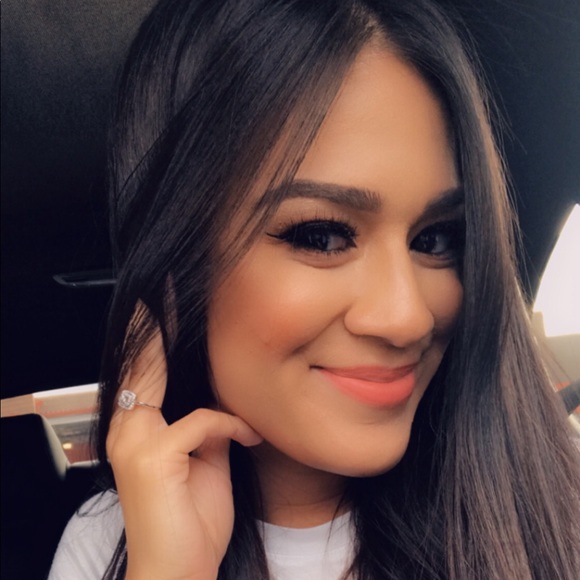 Meet your Posher, Kimberly - Picture 3 of 4